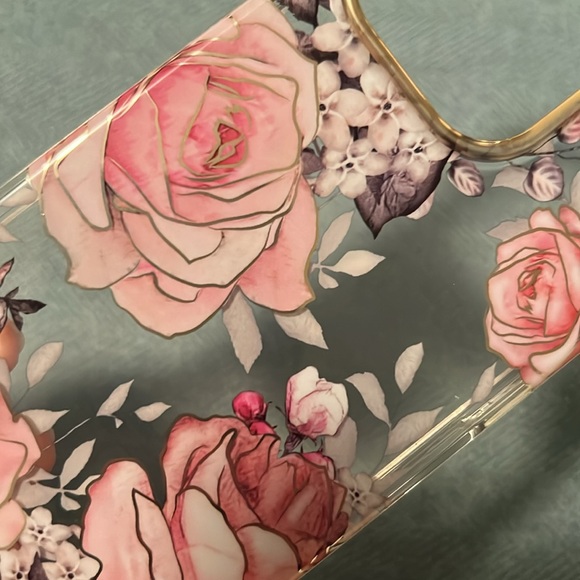 IPHONE 13 PRO - floral phone case - Picture 4 of 4